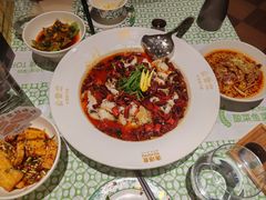 -渔语鱼新川菜Bistro(万象天地店)