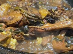 -咱屯子铁锅炖直营店(保利店)