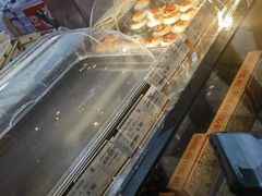 -百年泰康鲜肉月饼