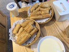 -弄堂咪道-饭香·面香·馄饨香(汇锦广场店)