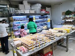 面包甜点陈列柜-幸福蛋糕坊(金顶街店)