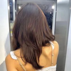 -十六番发型师事务所