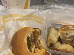-麦当劳(世界城广场店)