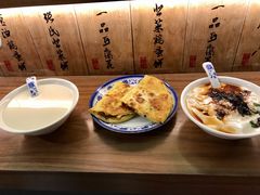 -老客满蛋饼(双塔市集店)