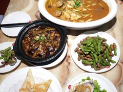 三鲜韭菜盒子-小船渔村•大连菜•大连焖鱼(明泽街店)