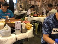 -鲜入围煮花胶鸡海鲜火锅