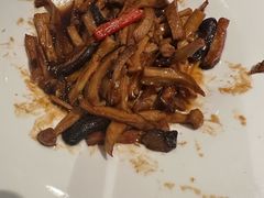 -凤凰园烤鸭店·唐山菜·传承花椒肉(老唐丰路店)