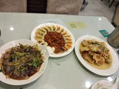 -黄家饺子东北特色菜馆(湖滨商业街店)