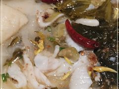 -江渔儿酸菜鱼·拔草餐厅(虎门君乐汇店)