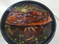 -小龙大肉面馆