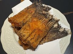 秘制炸鱼尾-阿里家·新疆烤肉酒場