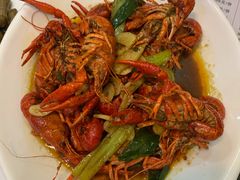 -扒虾小妹儿麻辣海鲜(宏图街店)