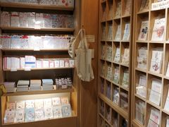 -猫的天空之城概念书店(苏州诚品店)