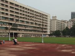 -燕子岗体育场