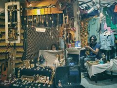 -席娜卡琳火车铁道夜市