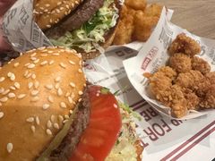 -The Habit Burger Grill 哈比特汉堡(世博店)