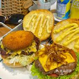 在青岛吃到可可爱爱的一家！！🍔🍔🧇🧇