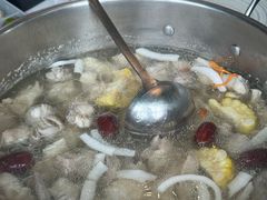 -喃喃椰·糟粕醋·椰子鸡火锅(七堡花园店)