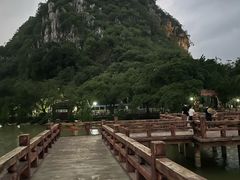 -星湖旅游景区七星岩