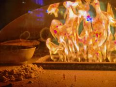 -城市大道红炉披萨烘焙坊