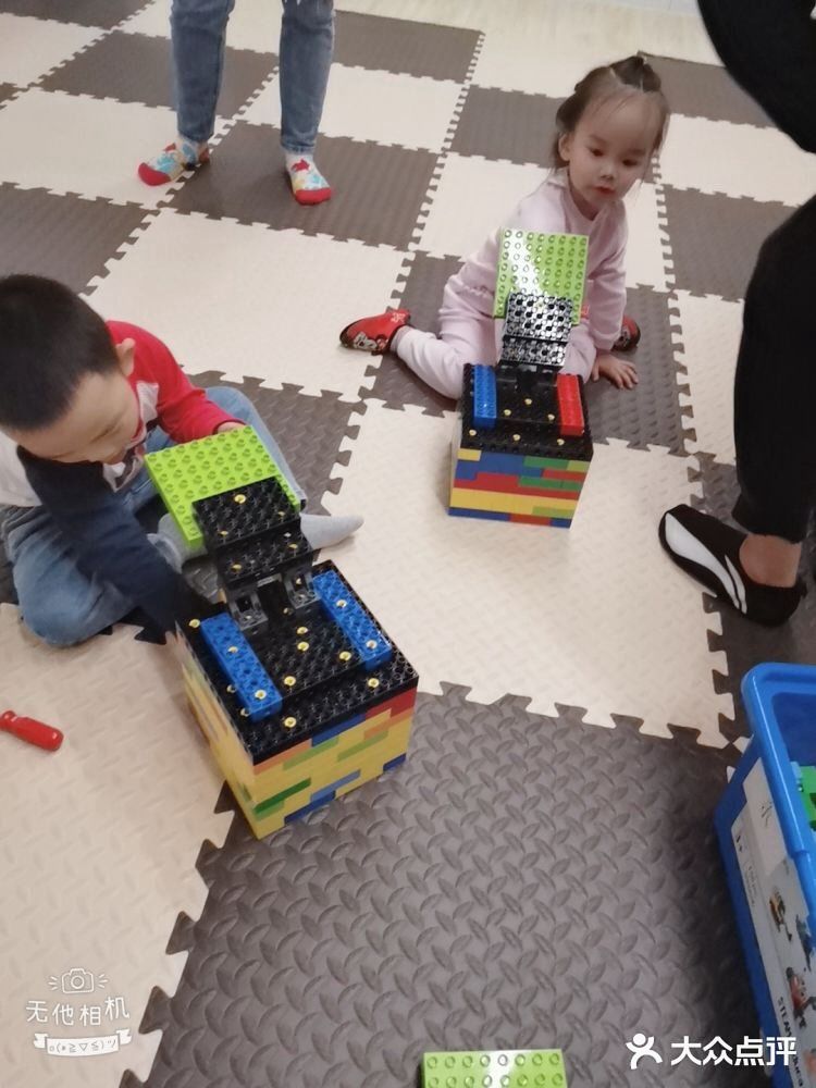培养亲自感情选择尤尼可儿，这里的氛围轻松愉悦