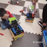 培养亲自感情选择尤尼可儿，这里的氛围轻松愉悦
