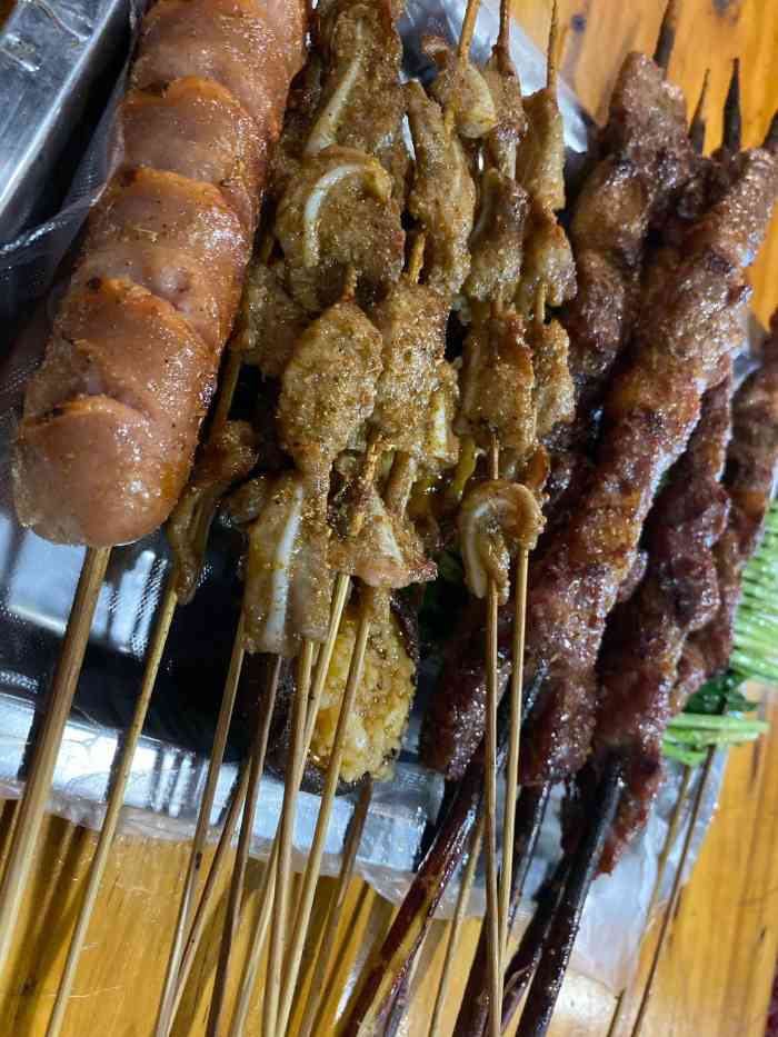 老胖烧烤(古方路店)-"呵呵……这家烧烤店是我跟朋友无意间发现的.