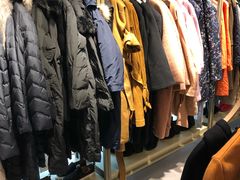 -URBAN REVIVO(北京斯普瑞斯奥特莱斯店)