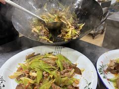 -厨神老街兔·淳朴人家店(盐帮菜风味名店)