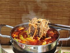 -独食火锅·半米屋台(直营总店)