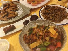 五柳蛋拼生炒骨-顺丰轩园林酒家(天河店)