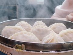 -方国老头包子·39年威海本地老字号•小船海鲜疙瘩汤