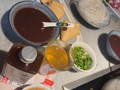 -尚尚仙·酸汤猪手·猪肚鸡火锅(华联万柳购物中心店)