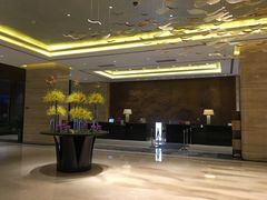 -华邑酒店·鲜艳全日自助餐厅