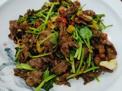 -湖南人家湘菜馆(镇江路店)