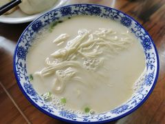 鱼汤面-雪琴面馆富安特色鱼汤面(城中花园店)