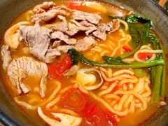 冬阴功酸汤肥牛面-长春藤咖啡(北园店)