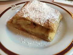 -Cafe Sacher(WIEN)