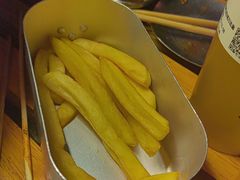 -叽叽扎扎烤肉场(生态城万达店)
