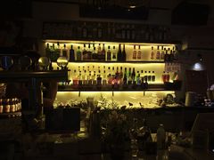 -Mx.cocktail bar