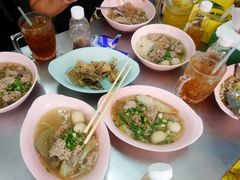 -榮泰米粉湯(Left Shop)