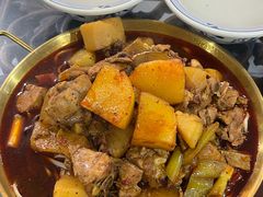 -牛一嘴·兰州牛肉面·大盘鸡(财富中心店)