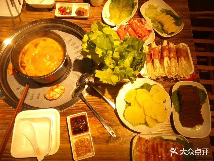 享烤享涮烤肉火锅餐厅图片