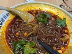 -遇见小面(东方宝泰店)