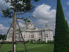 -皇家田广场(อนุสาวรีย์ทหารอาสา)