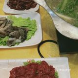 上菜神速。还代买乐山美味特产卡饼。「粉蒸牛肉」棒棒哒