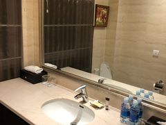 -中家鑫园温泉酒店鑫悦汤泉