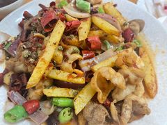干煸肥肠-茅屋大酒店