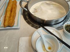 -粤顺渔坊·中山脆肉鲩火锅(清湖店)
