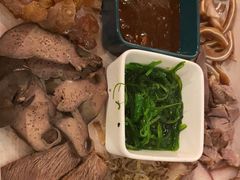 -酱肉小酒馆(梅陇店)